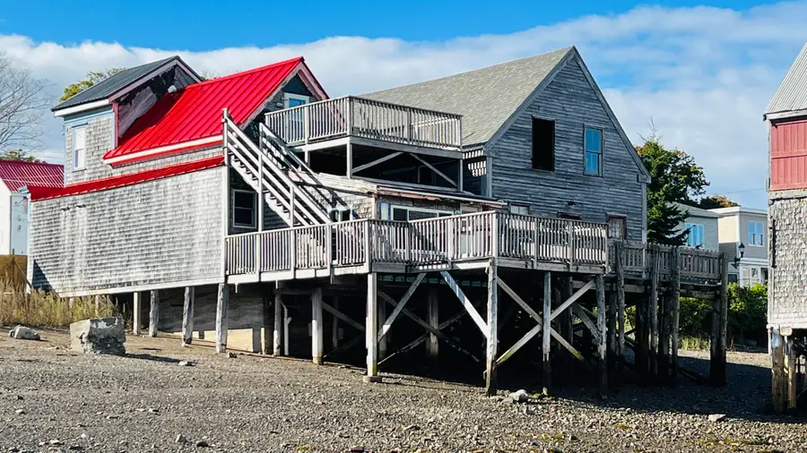 52 Water Street, Lubec, ME 04652 - Image #3