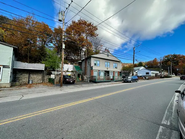 55 Main Street, Mexico, ME 04257