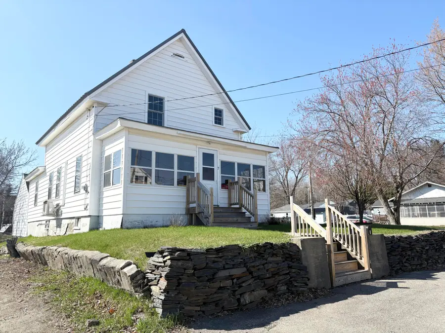 2 Western Avenue, East Millinocket, ME 04430 - Image #2