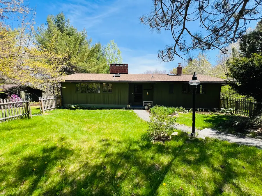 90 N Sedgwick Road, Sedgwick, ME 04676 - Image #3