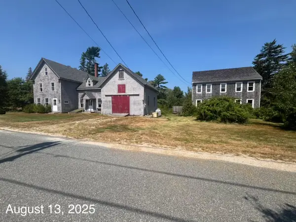21-23 Harborside Road, Brooksville, ME 04642