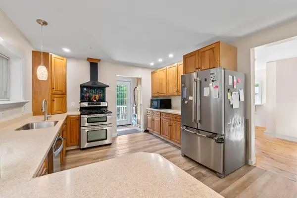 143 White Road, Bowdoinham, ME 04008