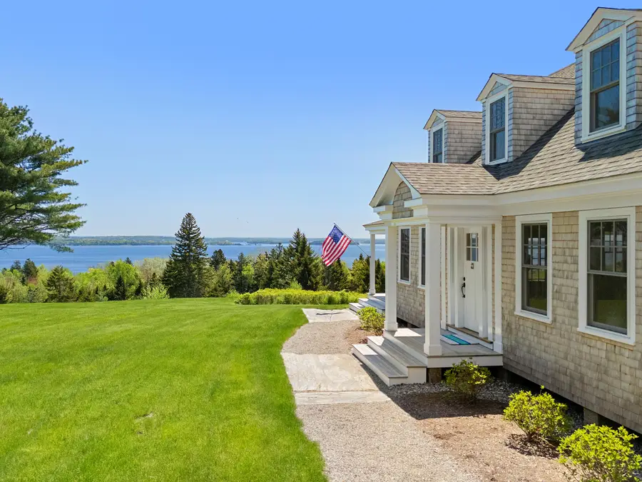 286 Atlantic Highway, Northport, ME 04849 - Image #2