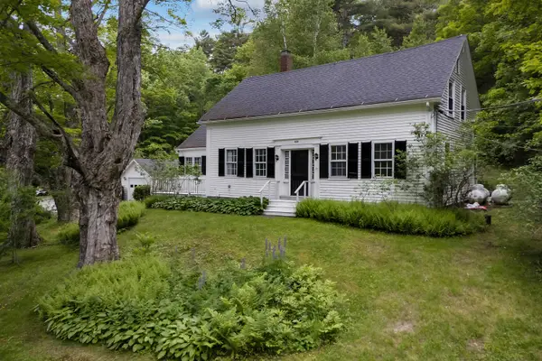 419 River Road, Newcastle, ME 04553