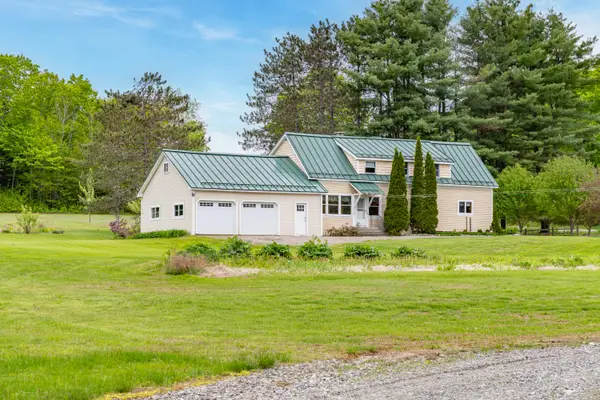 303 Williams Road, Bradford, ME 04410