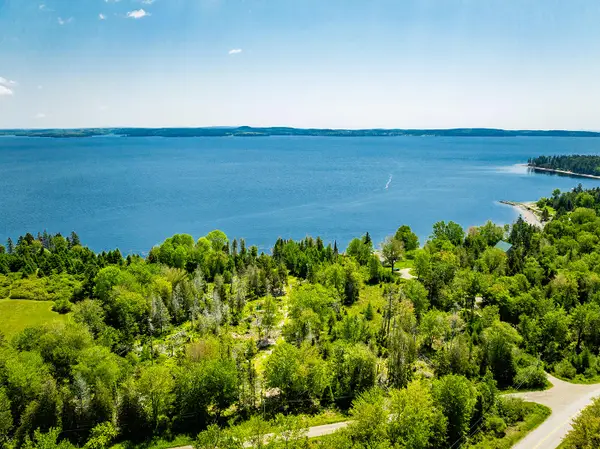 14 Bates Lane, Islesboro, ME 04848