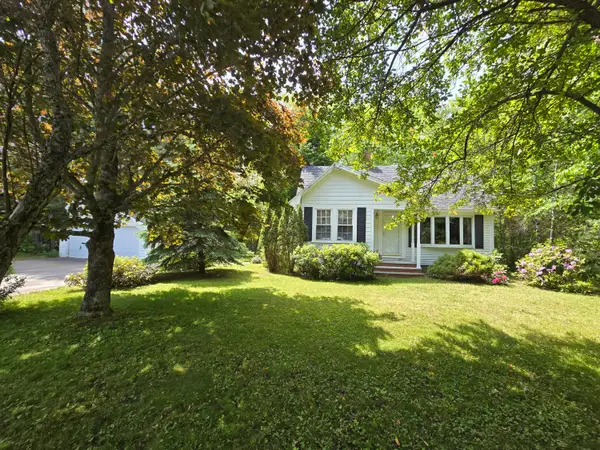 142 Military Road, Greenbush, ME 04418