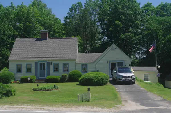 979 River Road, Hollis, ME 04042