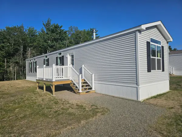 7 Goose Neck Road, Hancock, ME 04640