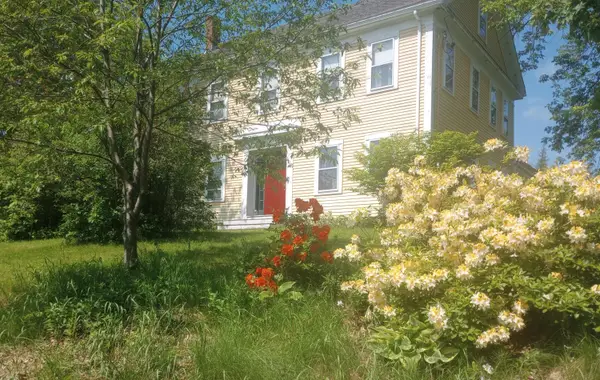 61 Point Street, Columbia Falls, ME 04623