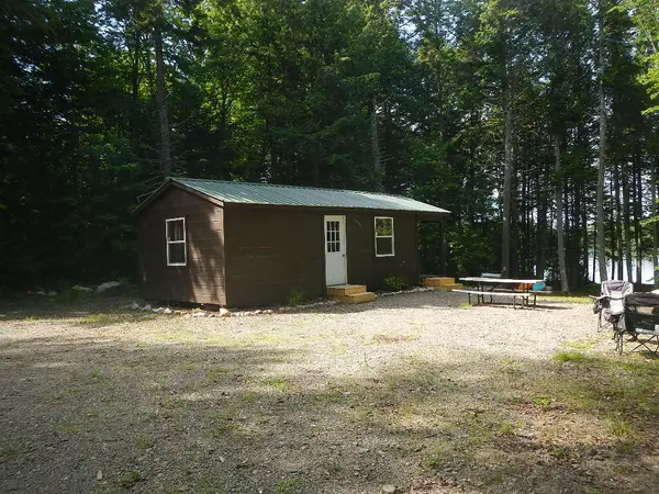 607 Burlington Beach Road, Burlington, ME 04417