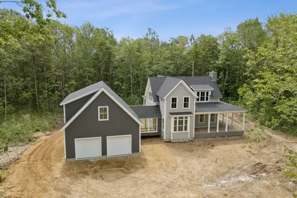 9 Acorn Avenue, Kennebunkport, ME 04046