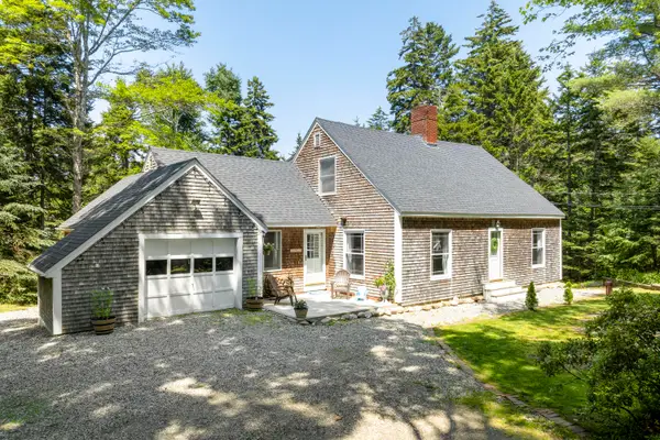 44 King Phillips Trail, Boothbay, ME 04544