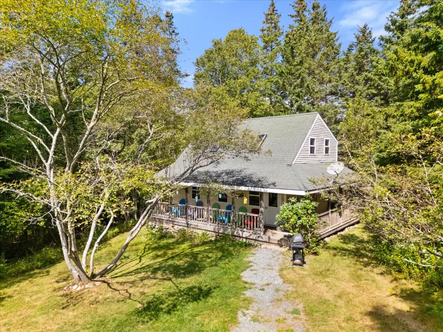 27 Spofford Drive, Deer Isle, ME 04627 - Image #2