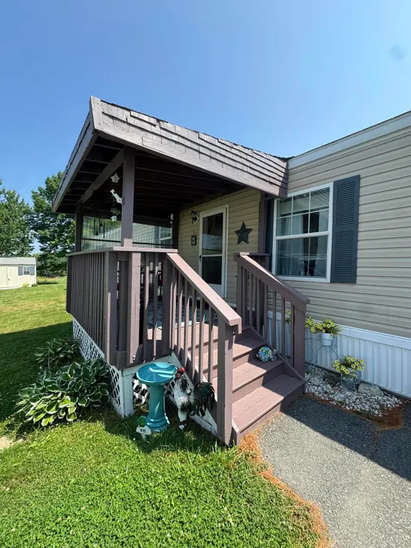 80 Emerald Drive, Holden, ME 04429