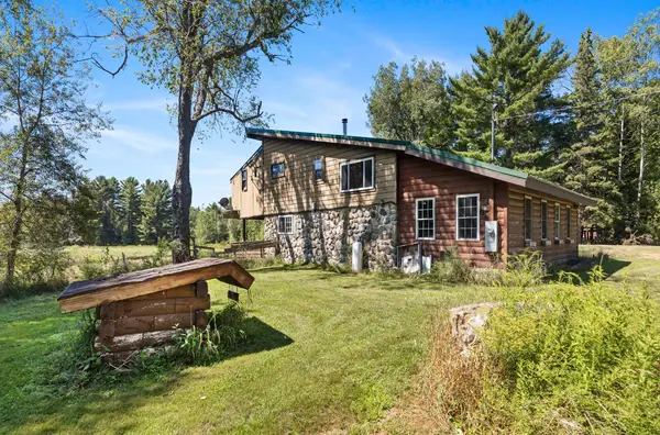 381 County Road, Milford, ME 04461