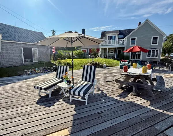 55 W Main Street, Vinalhaven, ME 04863
