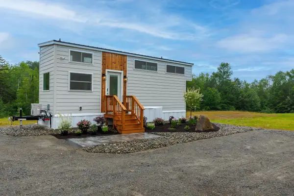 1400 Bangor Road, Ellsworth, ME 04605
