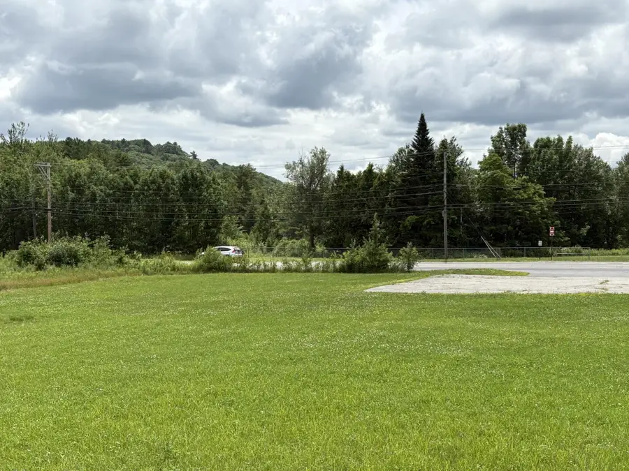 693- B Western Avenue, Manchester, ME 04351 - Image #3