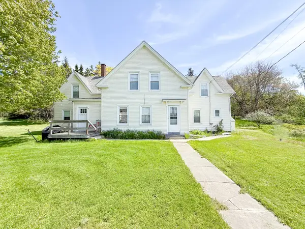 50 E Boston Road, Vinalhaven, ME 04863