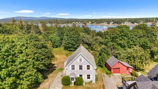 102 Bernard Rd Road, Tremont, ME 04612