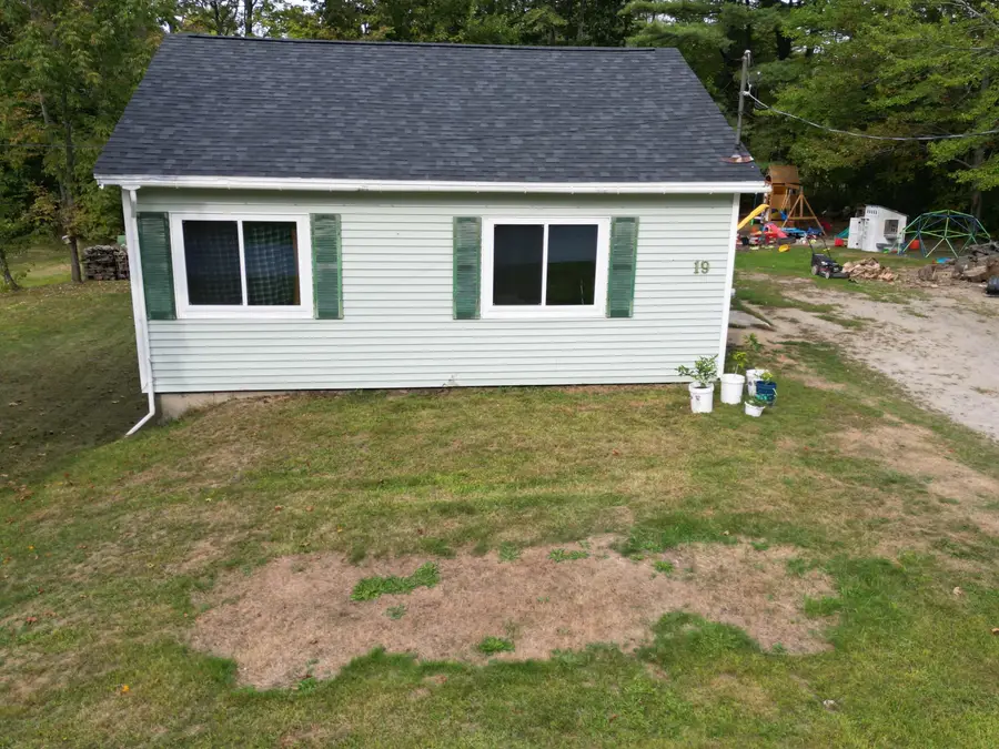 19 Pinkham Street, Lincoln, ME 04457 - Image #2