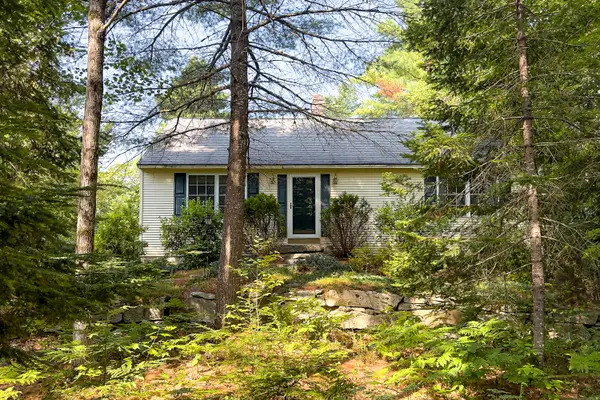 27 Stonehedge Drive, Bridgton, ME 04009