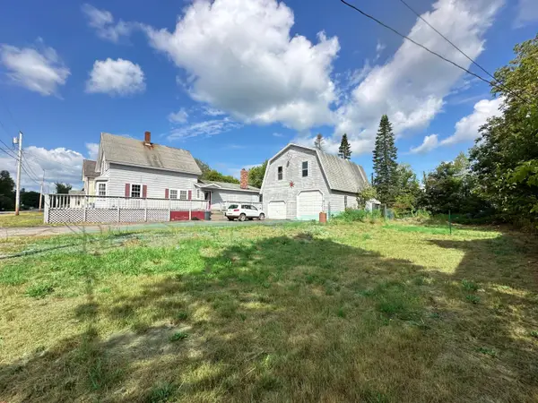 19 Van Horne Avenue, Brownville, ME 04414