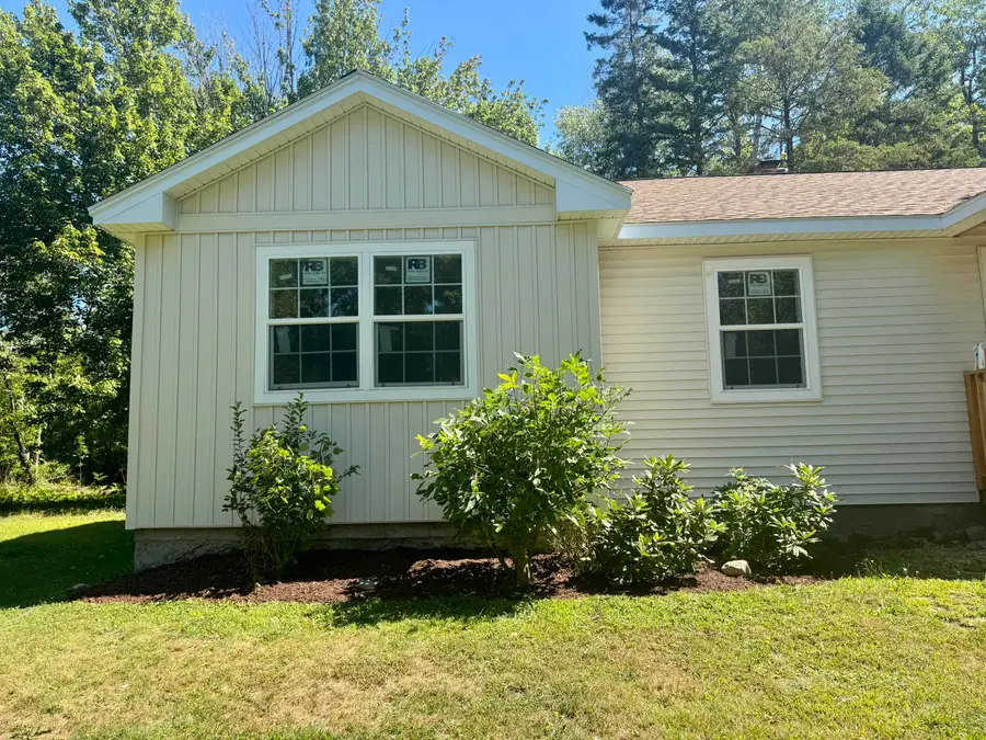 549 Hudson Road, Glenburn, ME 04401 - Image #3