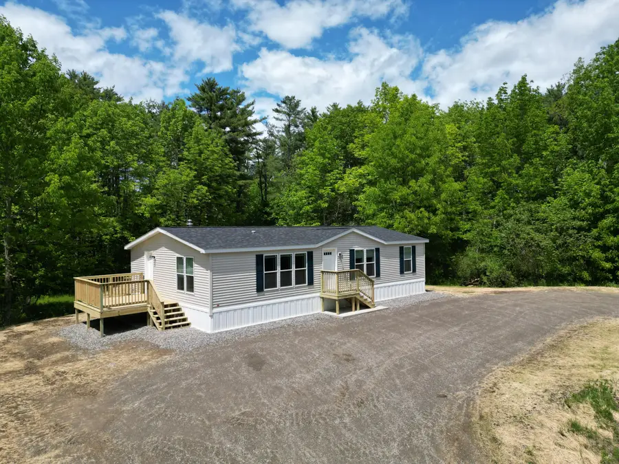 25 Lily's Way, Fairfield, ME 04937 - Image #2