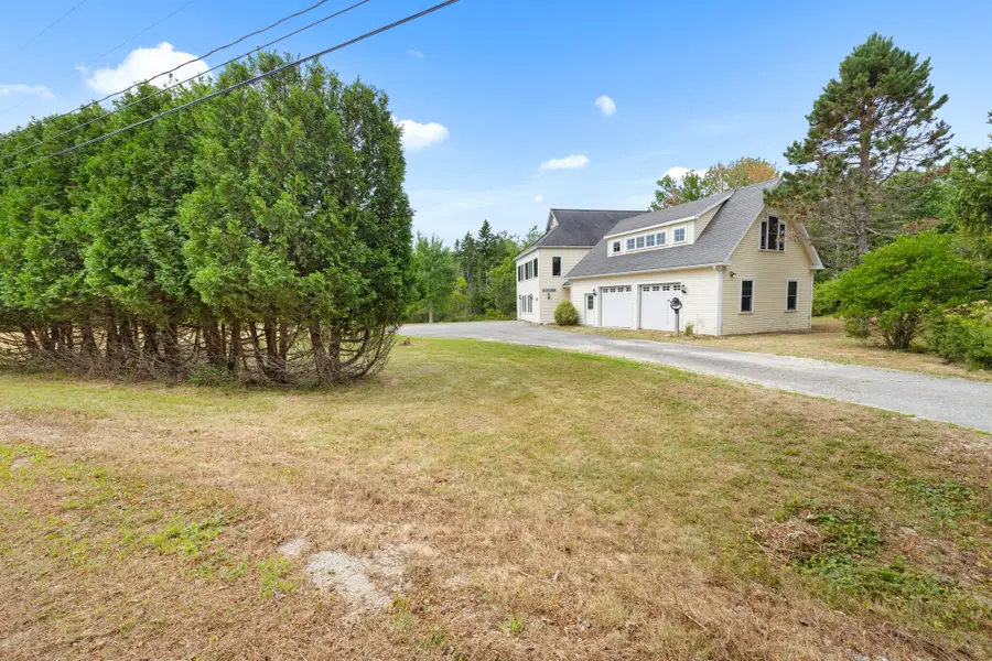 563 Newbury Neck Road, Surry, ME 04684 - Image #2