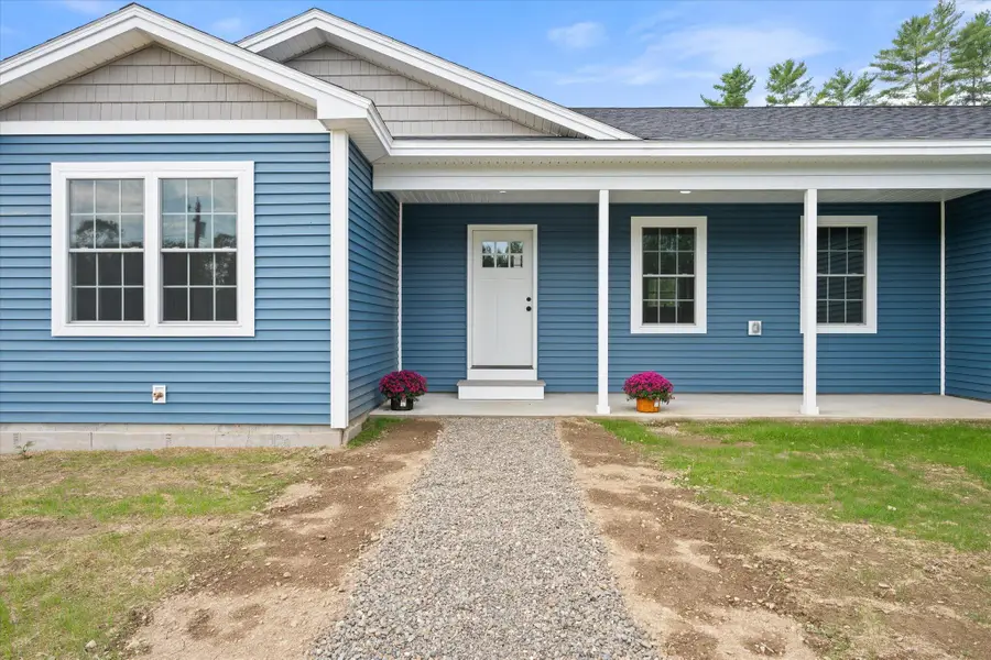 633 Streamside Avenue, Hermon, ME 04401 - Image #3