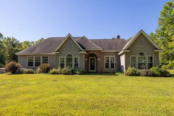 36 Mountain View Lane, Readfield, ME 04355