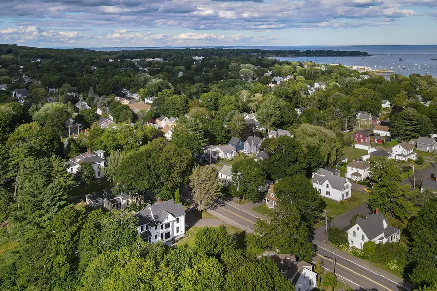 294 Broadway, Rockland, ME 04841 - Image #2