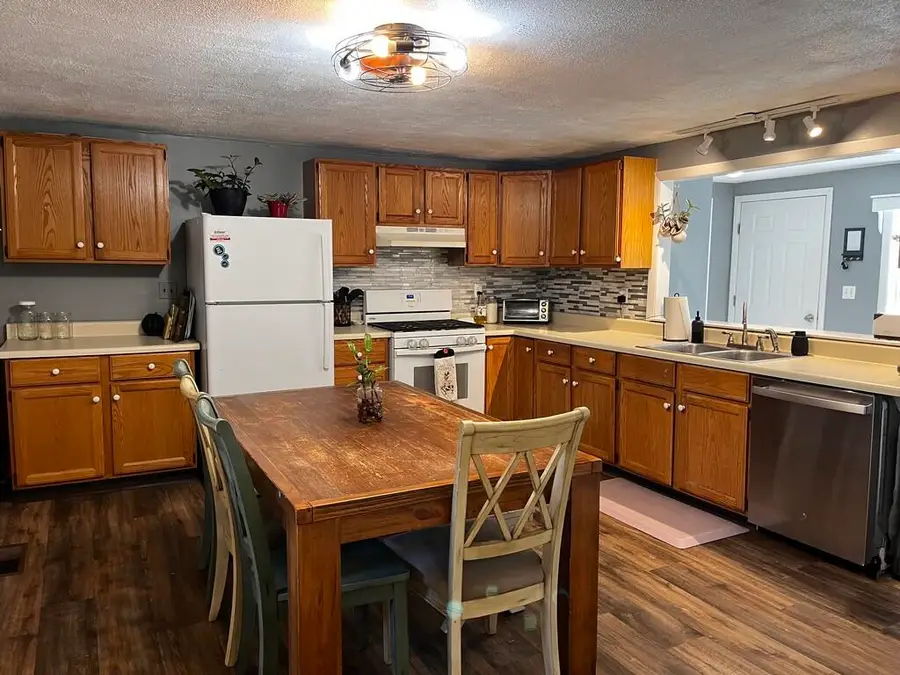 546 Dodlin Road, Enfield, ME 04493 - Image #3