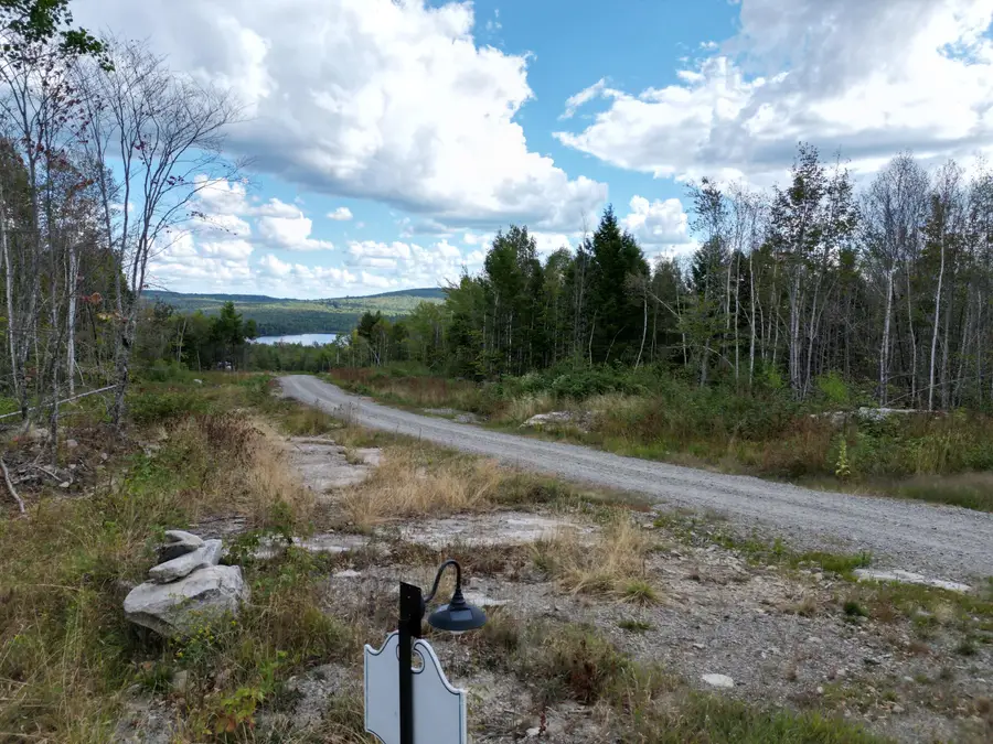 31 Overlook Drive, Lincoln, ME 04457 - Image #2