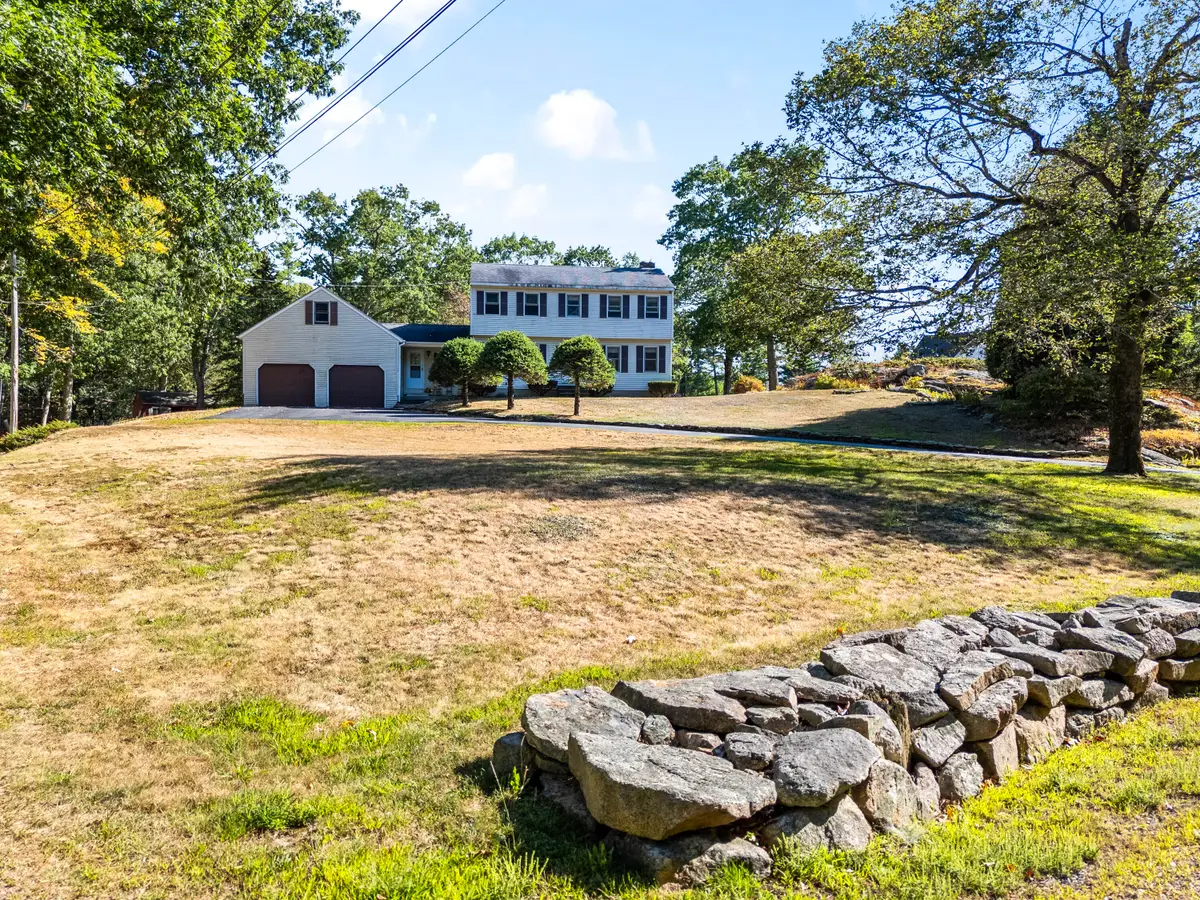 327 Pine Hill Road, York, ME 03902 - Image #1
