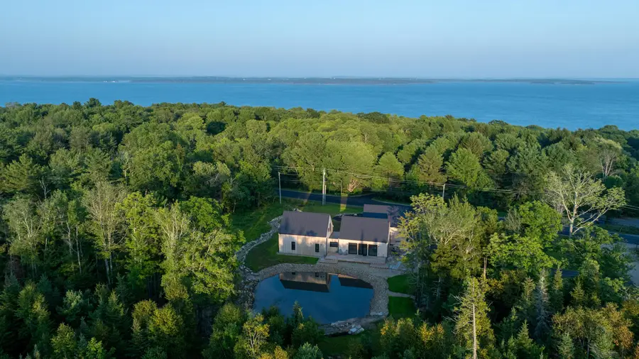 11 Iron Bluff Road, Lincolnville, ME 04849 - Image #2