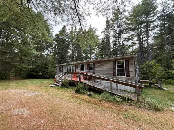 8 Wesson Lane, Macwahoc Plt, ME 04451