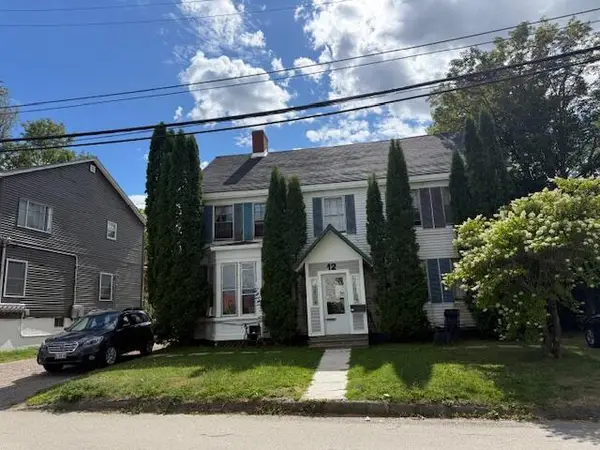 12 Lowell Street, Calais, ME 04619