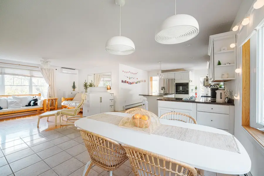 818 Forest Avenue, Orono, ME 04473 - Image #3