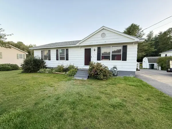 7 Church Street, Fairfield, ME 04937