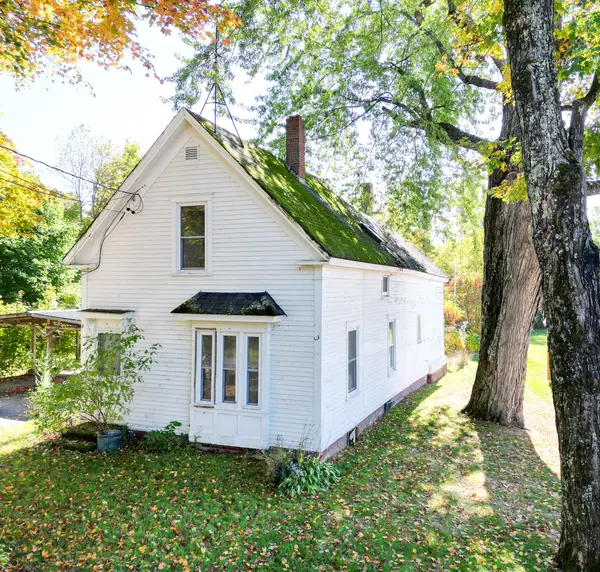 67 Pleasant Street, Solon, ME 04979