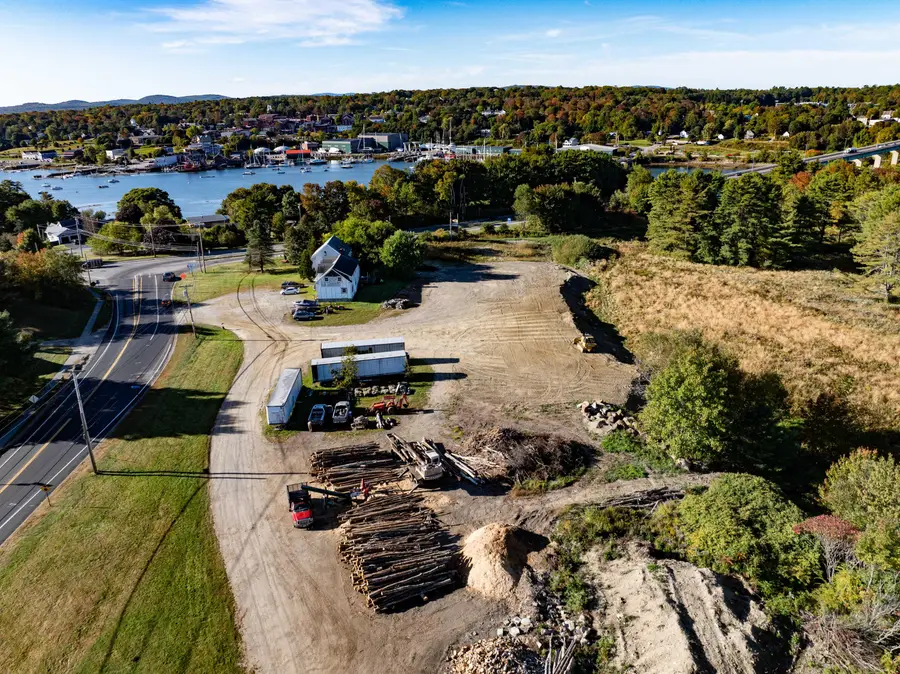 2 Swan Lake Avenue, Belfast, ME 04915 - Image #2