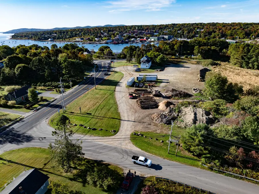 2 Swan Lake Avenue, Belfast, ME 04915 - Image #3