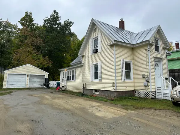 21 Pine Street, Skowhegan, ME 04976