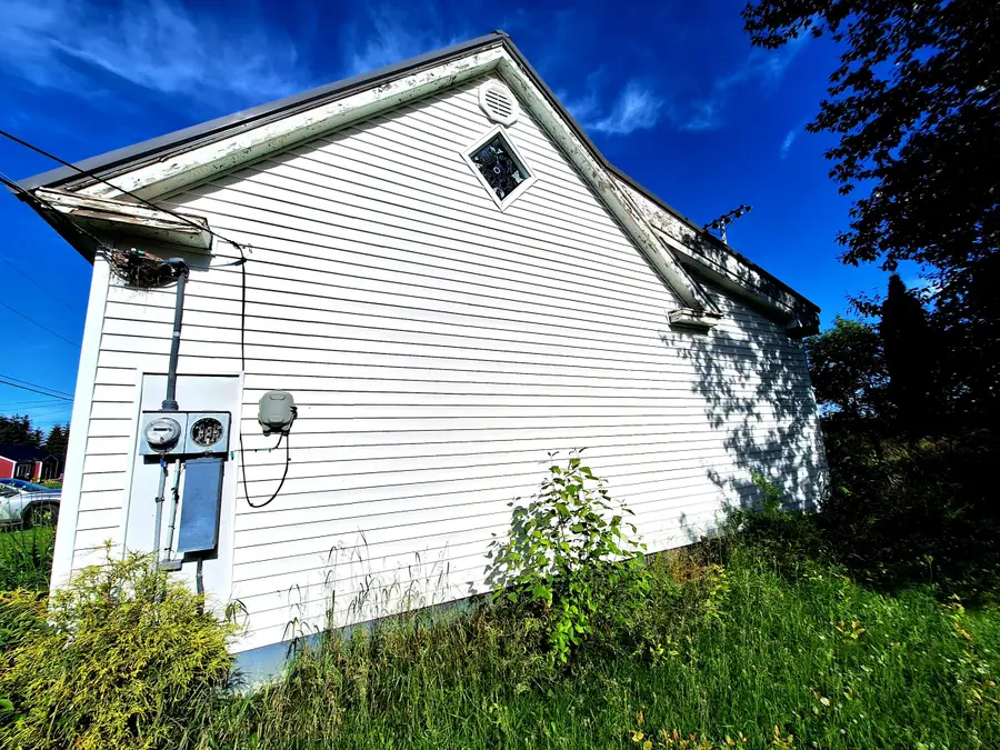 19 Glendale Road, Caribou, ME 04736 - Image #2