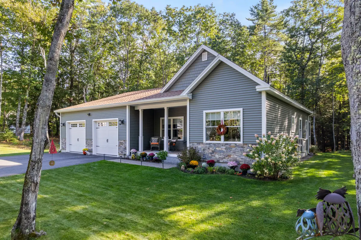 55 Somerset Place, Topsham, ME 04086 - Image #1