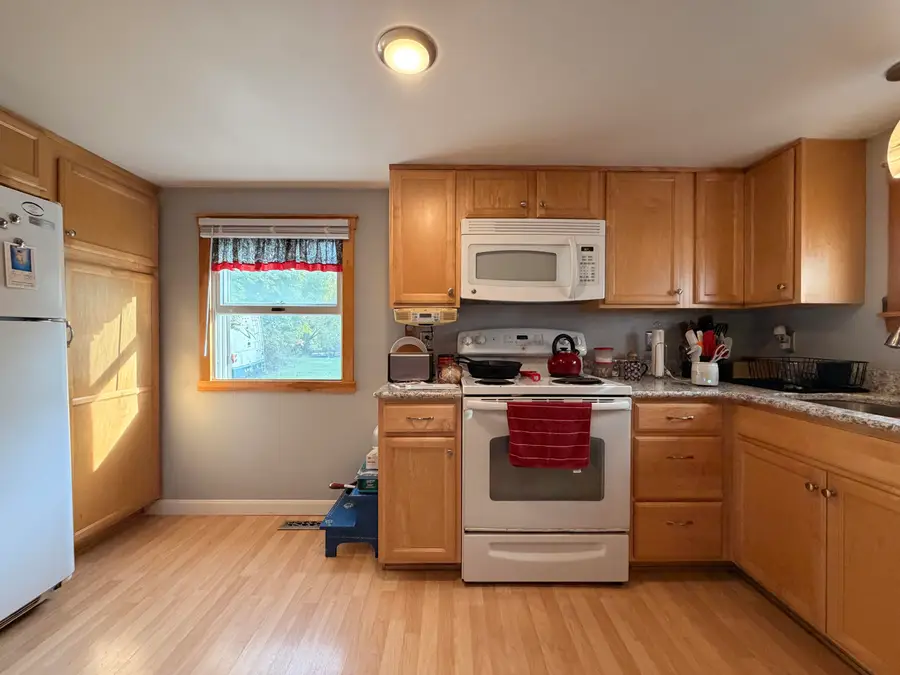 31 Delmont Street, Presque Isle, ME 04769 - Image #2