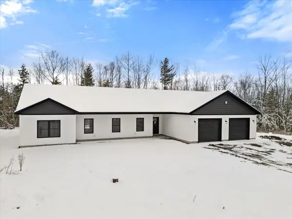 40 Katahdin Way, Eddington, ME 04428